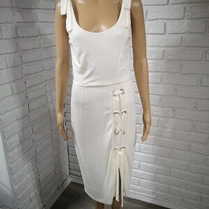 Venus Ladies Size Medium Off White w/ Lace Detail Lined Sleeveless Midi Dress